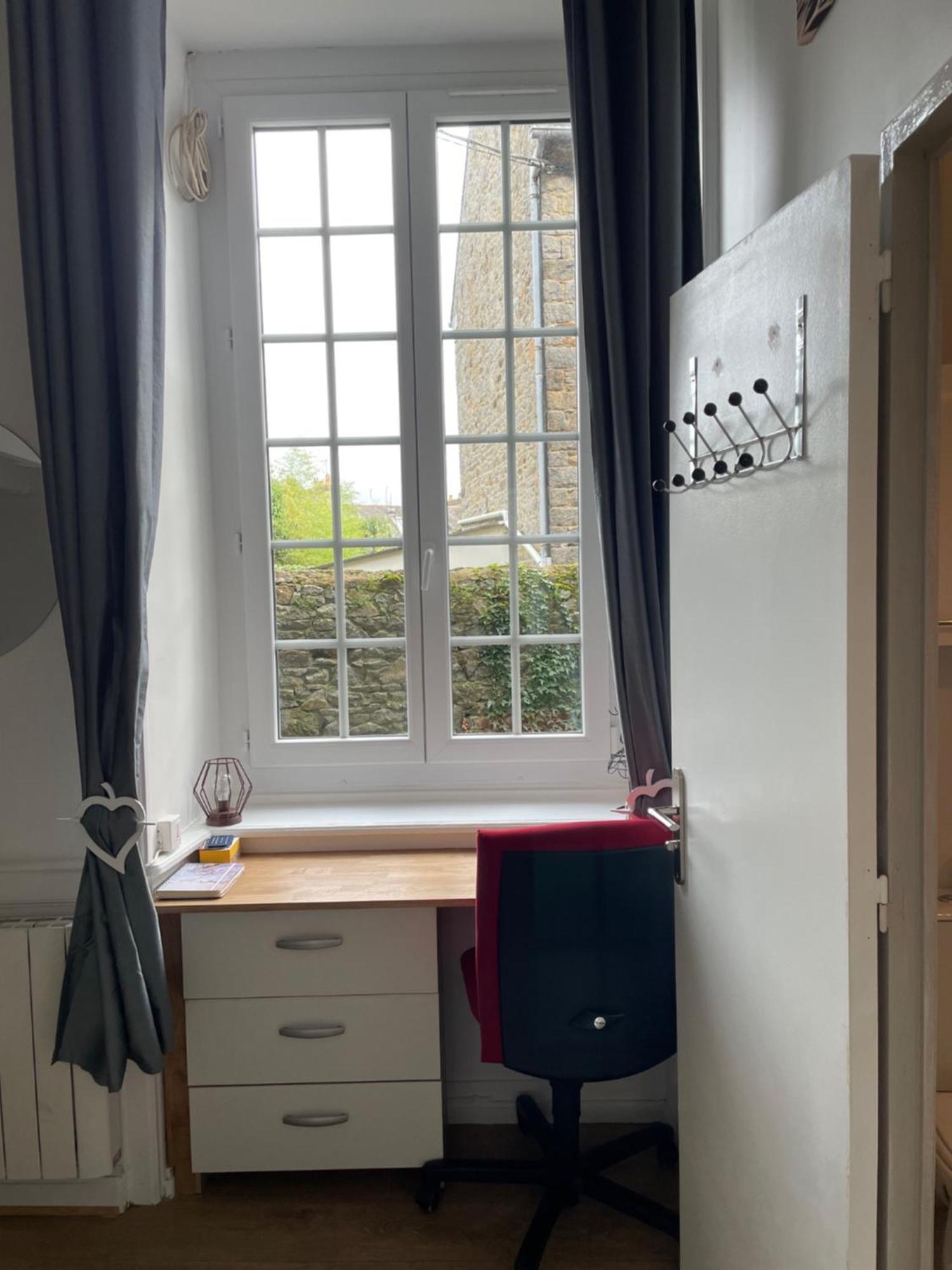 Charmant Appartement T2 Plein Centre Ville 쎙브히육 외부 사진