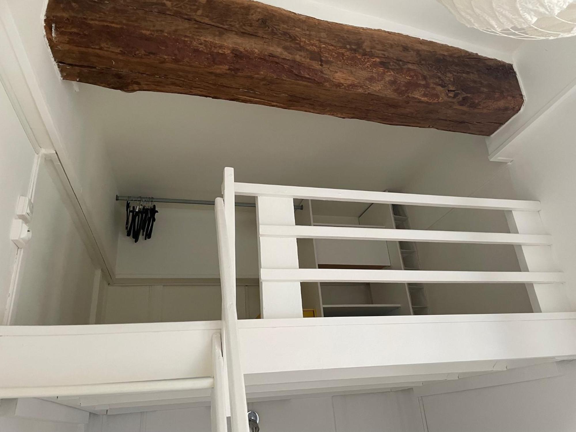 Charmant Appartement T2 Plein Centre Ville 쎙브히육 외부 사진